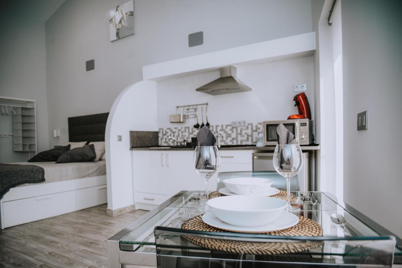 Eres Emerita "Apartamentos & Suites" Μέριδα Εξωτερικό φωτογραφία